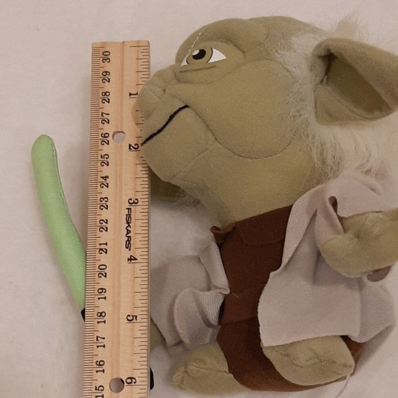 Star Wars Yoda With Lightsaber 7" Plush Stuffed Animal Toy Comic Images - Picture 8 of 16